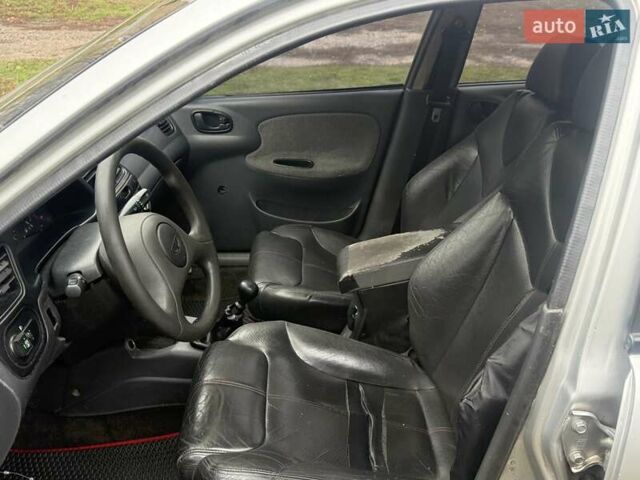 Сірий Деу Ланос, об'ємом двигуна 1.5 л та пробігом 180 тис. км за 1750 $, фото 5 на Automoto.ua