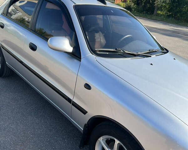 Сірий Деу Ланос, об'ємом двигуна 1.5 л та пробігом 242 тис. км за 2700 $, фото 4 на Automoto.ua