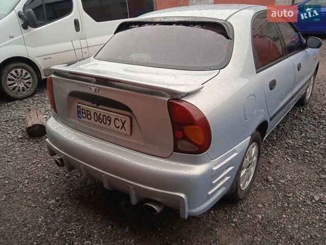 Серый Дэу Ланос, объемом двигателя 1.6 л и пробегом 175 тыс. км за 2700 $, фото 3 на Automoto.ua