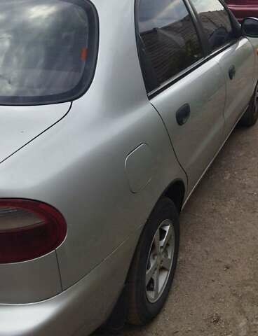 Серый Дэу Ланос, объемом двигателя 1.5 л и пробегом 350 тыс. км за 2800 $, фото 4 на Automoto.ua