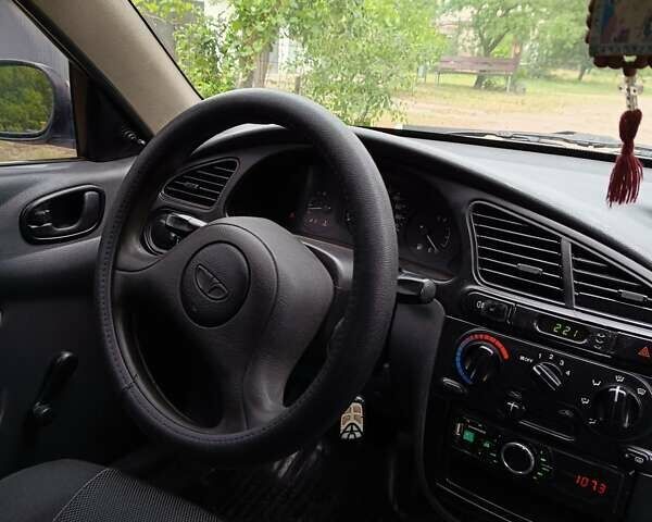 Серый Дэу Ланос, объемом двигателя 1.5 л и пробегом 225 тыс. км за 2500 $, фото 1 на Automoto.ua