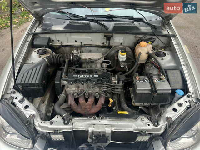 Сірий Деу Ланос, об'ємом двигуна 1.5 л та пробігом 155 тис. км за 2900 $, фото 7 на Automoto.ua