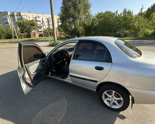 Сірий Деу Ланос, об'ємом двигуна 1.5 л та пробігом 242 тис. км за 2700 $, фото 29 на Automoto.ua