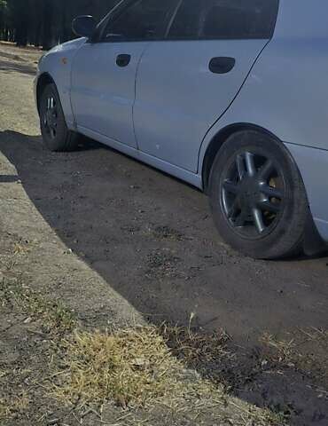 Серый Дэу Ланос, объемом двигателя 1.6 л и пробегом 315 тыс. км за 2500 $, фото 4 на Automoto.ua