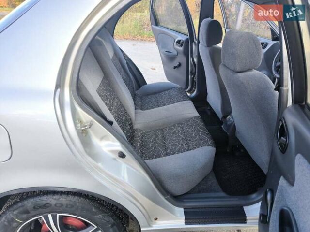 Дэу Ланос 2005 в Казатине на Automoto.ua Серый Дэу Ланос, объемом двигателя 1.5 л и пробегом 288 тыс. км за 2499 $, фото 14 на Automoto.ua