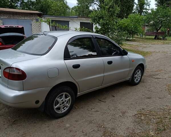 Серый Дэу Ланос, объемом двигателя 1.5 л и пробегом 225 тыс. км за 2500 $, фото 3 на Automoto.ua