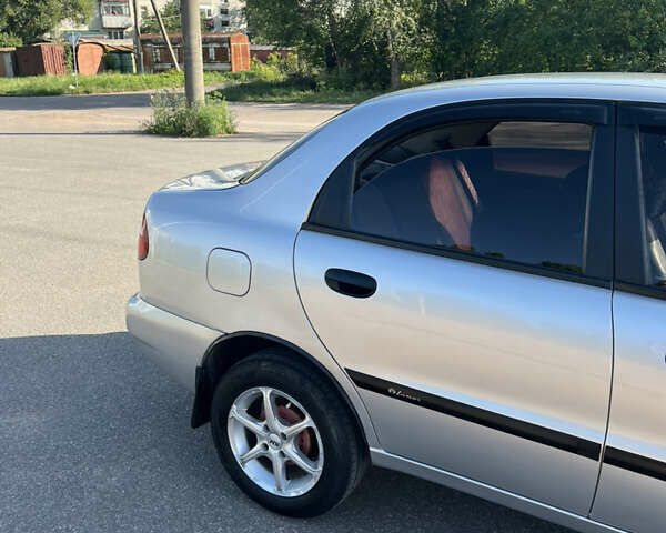 Сірий Деу Ланос, об'ємом двигуна 1.5 л та пробігом 242 тис. км за 2700 $, фото 3 на Automoto.ua