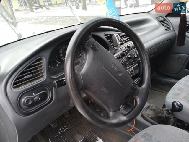 Серый Дэу Ланос, объемом двигателя 1.5 л и пробегом 170 тыс. км за 3000 $, фото 5 на Automoto.ua