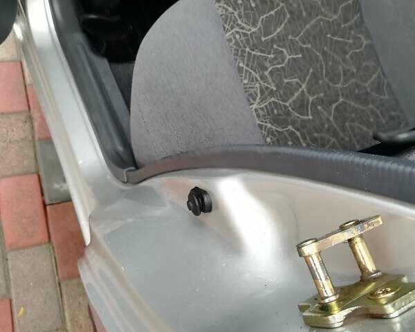 Серый Дэу Ланос, объемом двигателя 1.5 л и пробегом 77 тыс. км за 3400 $, фото 17 на Automoto.ua