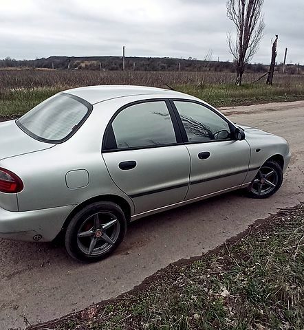 Сірий Деу Ланос, об'ємом двигуна 1.3 л та пробігом 190 тис. км за 2500 $, фото 6 на Automoto.ua