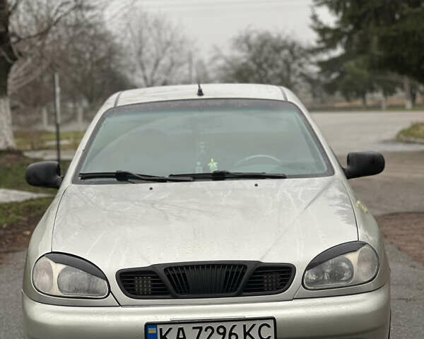 Серый Дэу Ланос, объемом двигателя 1.5 л и пробегом 157 тыс. км за 2500 $, фото 1 на Automoto.ua