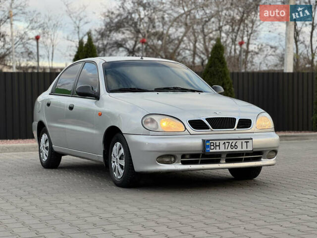 Сірий Деу Ланос, об'ємом двигуна 1.5 л та пробігом 176 тис. км за 2400 $, фото 3 на Automoto.ua