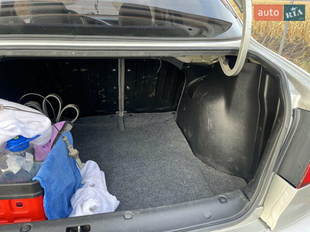 Сірий Деу Ланос, об'ємом двигуна 1.5 л та пробігом 110 тис. км за 1650 $, фото 23 на Automoto.ua