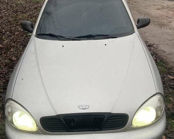 Сірий Деу Ланос, об'ємом двигуна 1.5 л та пробігом 200 тис. км за 2400 $, фото 1 на Automoto.ua