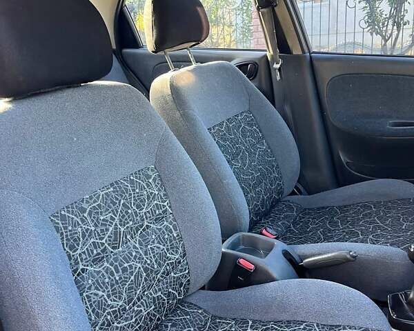Сірий Деу Ланос, об'ємом двигуна 1.5 л та пробігом 151 тис. км за 3500 $, фото 18 на Automoto.ua