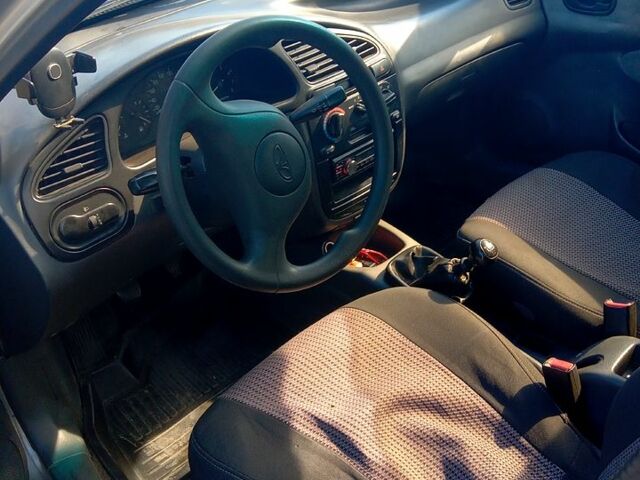 Серый Дэу Ланос, объемом двигателя 1.5 л и пробегом 229 тыс. км за 2500 $, фото 2 на Automoto.ua