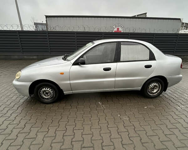 Серый Дэу Ланос, объемом двигателя 1.5 л и пробегом 300 тыс. км за 2300 $, фото 4 на Automoto.ua