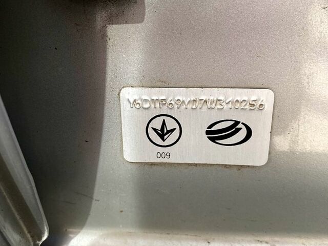 Сірий Деу Ланос, об'ємом двигуна 1.5 л та пробігом 186 тис. км за 2399 $, фото 5 на Automoto.ua