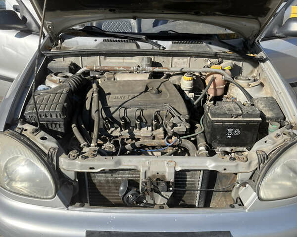 Деу Ланос 2006 у Жмеренке на Automoto.ua Сірий Деу Ланос, об'ємом двигуна 1.3 л та пробігом 179 тис. км за 1650 $, фото 9 на Automoto.ua