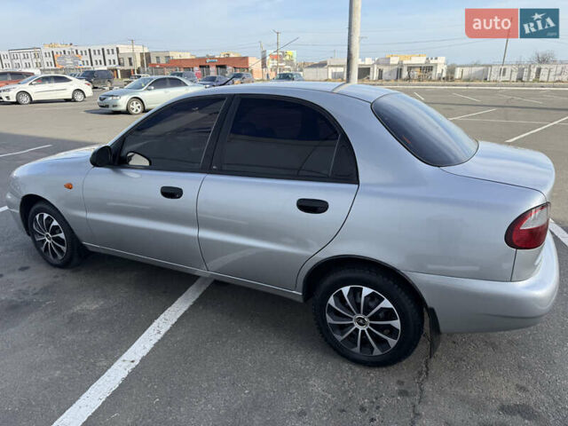 Серый Дэу Ланос, объемом двигателя 1.5 л и пробегом 105 тыс. км за 2900 $, фото 3 на Automoto.ua