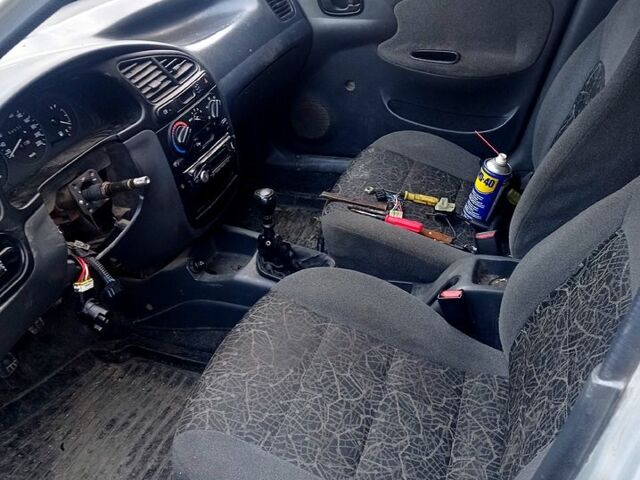 Сірий Деу Ланос, об'ємом двигуна 1.5 л та пробігом 0 тис. км за 1500 $, фото 3 на Automoto.ua