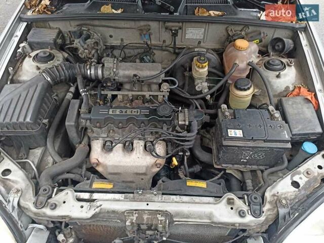 Серый Дэу Ланос, объемом двигателя 1.5 л и пробегом 259 тыс. км за 2100 $, фото 3 на Automoto.ua