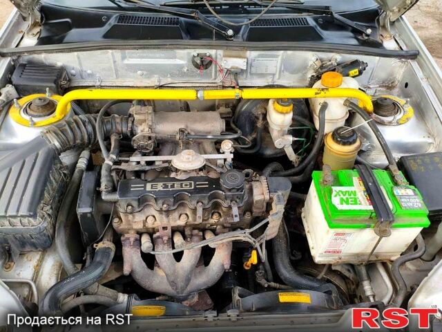 Серый Дэу Ланос, объемом двигателя 1.5 л и пробегом 288 тыс. км за 2300 $, фото 7 на Automoto.ua