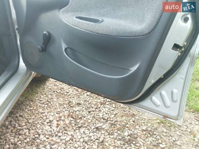Деу Ланос 2006 у Сумах на Automoto.ua Сірий Деу Ланос, об'ємом двигуна 1.5 л та пробігом 175 тис. км за 2700 $, фото 3 на Automoto.ua