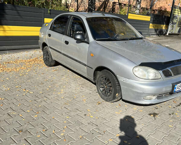 Деу Ланос 2006 у Жмеренке на Automoto.ua Сірий Деу Ланос, об'ємом двигуна 1.3 л та пробігом 179 тис. км за 1650 $, фото 1 на Automoto.ua
