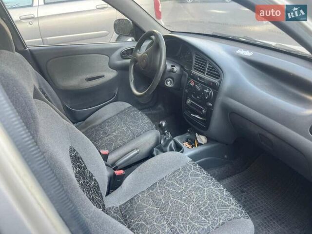 Сірий Деу Ланос, об'ємом двигуна 0 л та пробігом 195 тис. км за 2500 $, фото 4 на Automoto.ua