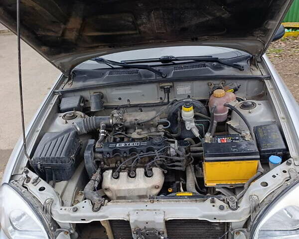 Серый Дэу Ланос, объемом двигателя 1.5 л и пробегом 270 тыс. км за 2000 $, фото 6 на Automoto.ua