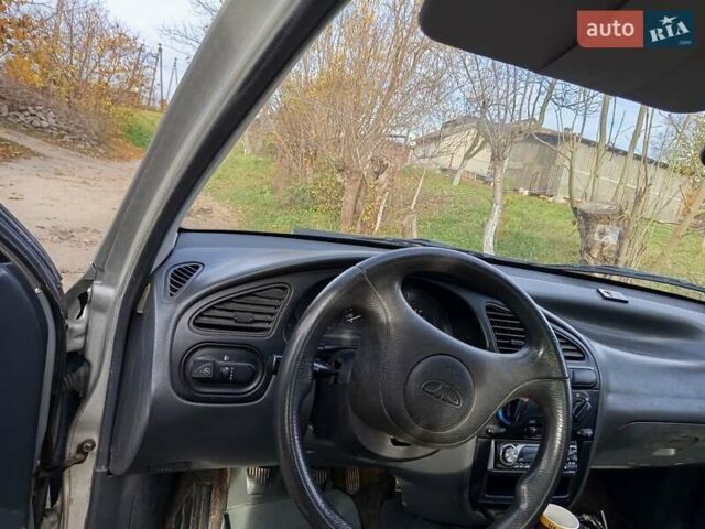 Серый Дэу Ланос, объемом двигателя 1.5 л и пробегом 224 тыс. км за 1750 $, фото 3 на Automoto.ua