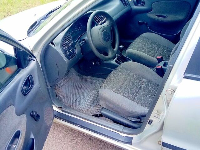 Сірий Деу Ланос, об'ємом двигуна 1.5 л та пробігом 290 тис. км за 1200 $, фото 6 на Automoto.ua