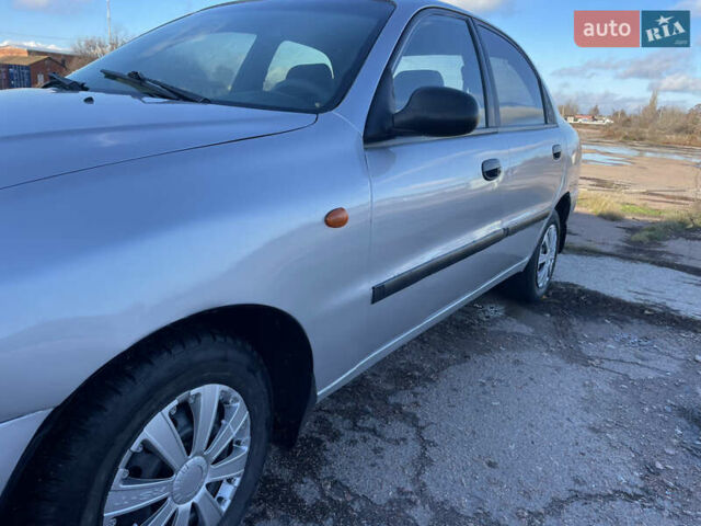 Серый Дэу Ланос, объемом двигателя 1.5 л и пробегом 250 тыс. км за 1450 $, фото 5 на Automoto.ua