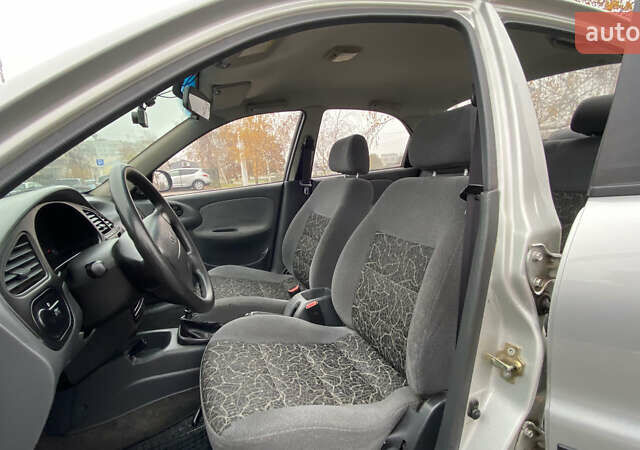 Серый Дэу Ланос, объемом двигателя 1.6 л и пробегом 157 тыс. км за 3250 $, фото 13 на Automoto.ua