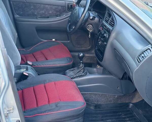 Сірий Деу Ланос, об'ємом двигуна 1.5 л та пробігом 150 тис. км за 1950 $, фото 7 на Automoto.ua