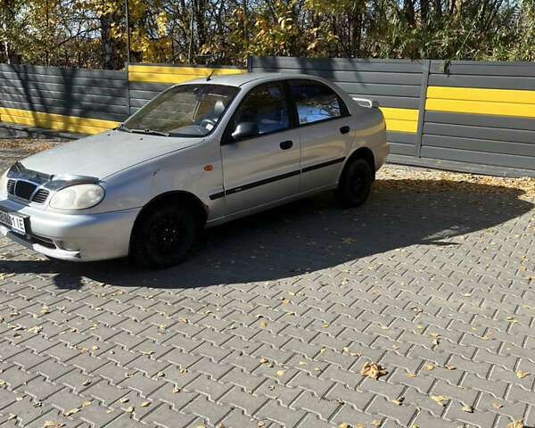 Деу Ланос 2006 у Жмеренке на Automoto.ua Сірий Деу Ланос, об'ємом двигуна 1.3 л та пробігом 179 тис. км за 1650 $, фото 3 на Automoto.ua