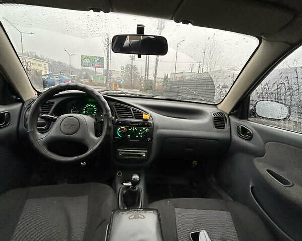 Серый Дэу Ланос, объемом двигателя 1.5 л и пробегом 300 тыс. км за 2300 $, фото 3 на Automoto.ua