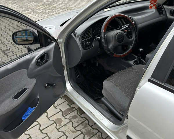 Серый Дэу Ланос, объемом двигателя 1.5 л и пробегом 172 тыс. км за 2500 $, фото 7 на Automoto.ua