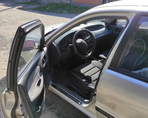 Серый Дэу Ланос, объемом двигателя 1.5 л и пробегом 79 тыс. км за 2800 $, фото 5 на Automoto.ua