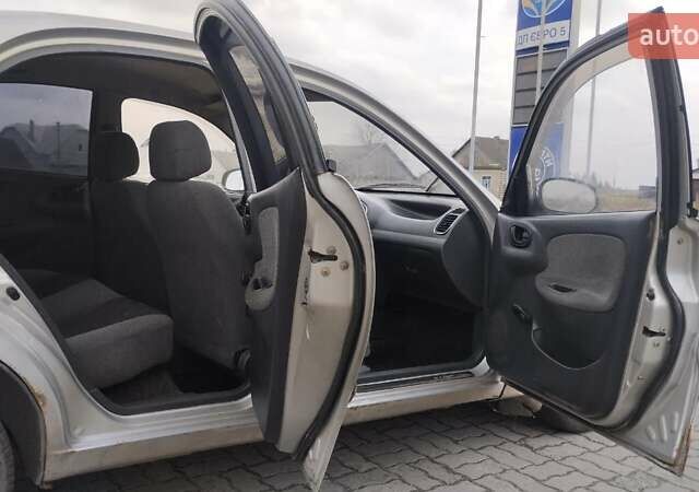 Дэу Ланос 2006 в Шумск на Automoto.ua Серый Дэу Ланос, объемом двигателя 1.5 л и пробегом 300 тыс. км за 1300 $, фото 5 на Automoto.ua