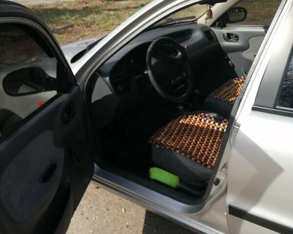 Серый Дэу Ланос, объемом двигателя 1.5 л и пробегом 177 тыс. км за 2500 $, фото 4 на Automoto.ua