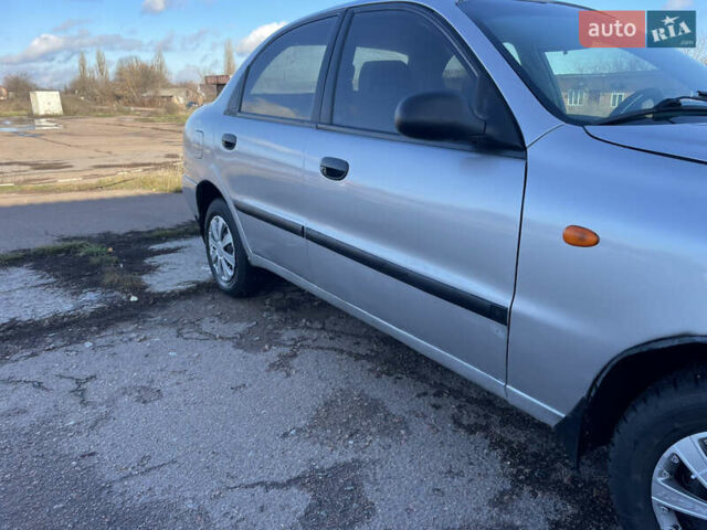 Серый Дэу Ланос, объемом двигателя 1.5 л и пробегом 250 тыс. км за 1450 $, фото 4 на Automoto.ua
