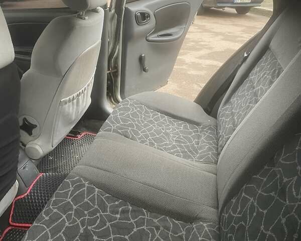 Серый Дэу Ланос, объемом двигателя 2 л и пробегом 253 тыс. км за 2500 $, фото 10 на Automoto.ua