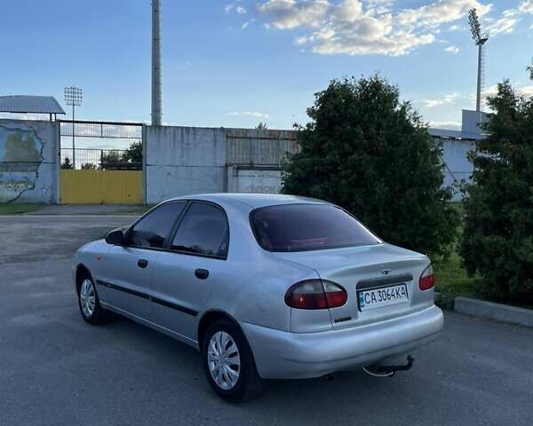 Сірий Деу Ланос, об'ємом двигуна 1.5 л та пробігом 252 тис. км за 1900 $, фото 1 на Automoto.ua
