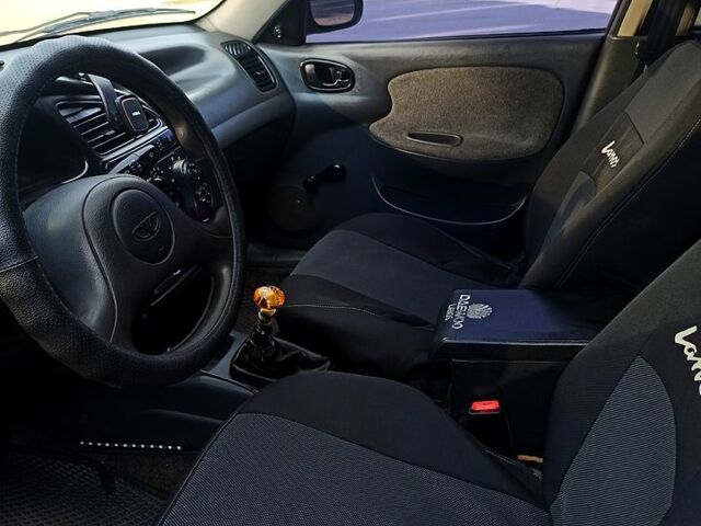 Сірий Деу Ланос, об'ємом двигуна 1.3 л та пробігом 300 тис. км за 1700 $, фото 3 на Automoto.ua