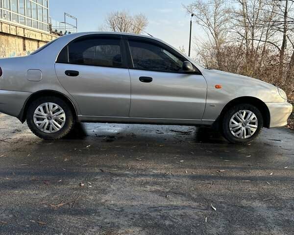 Серый Дэу Ланос, объемом двигателя 1.5 л и пробегом 247 тыс. км за 2700 $, фото 1 на Automoto.ua