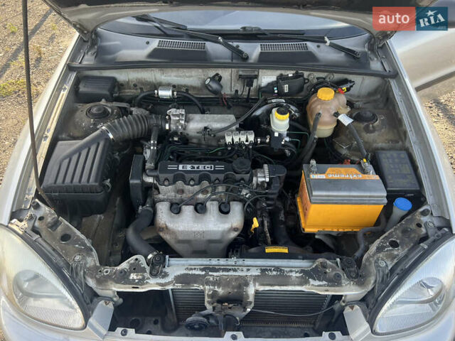 Деу Ланос 2006 у Києві на Automoto.ua Сірий Деу Ланос, об'ємом двигуна 1.5 л та пробігом 205 тис. км за 1950 $, фото 15 на Automoto.ua