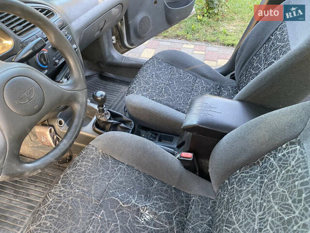 Сірий Деу Ланос, об'ємом двигуна 1.5 л та пробігом 200 тис. км за 1100 $, фото 13 на Automoto.ua