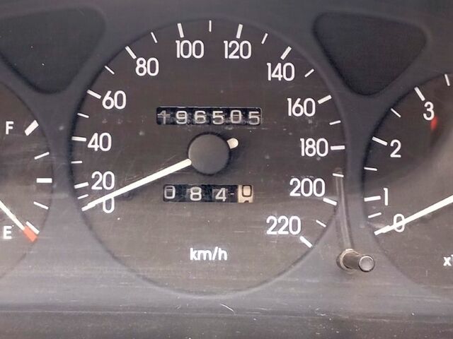 Серый Дэу Ланос, объемом двигателя 1.6 л и пробегом 197 тыс. км за 2000 $, фото 3 на Automoto.ua